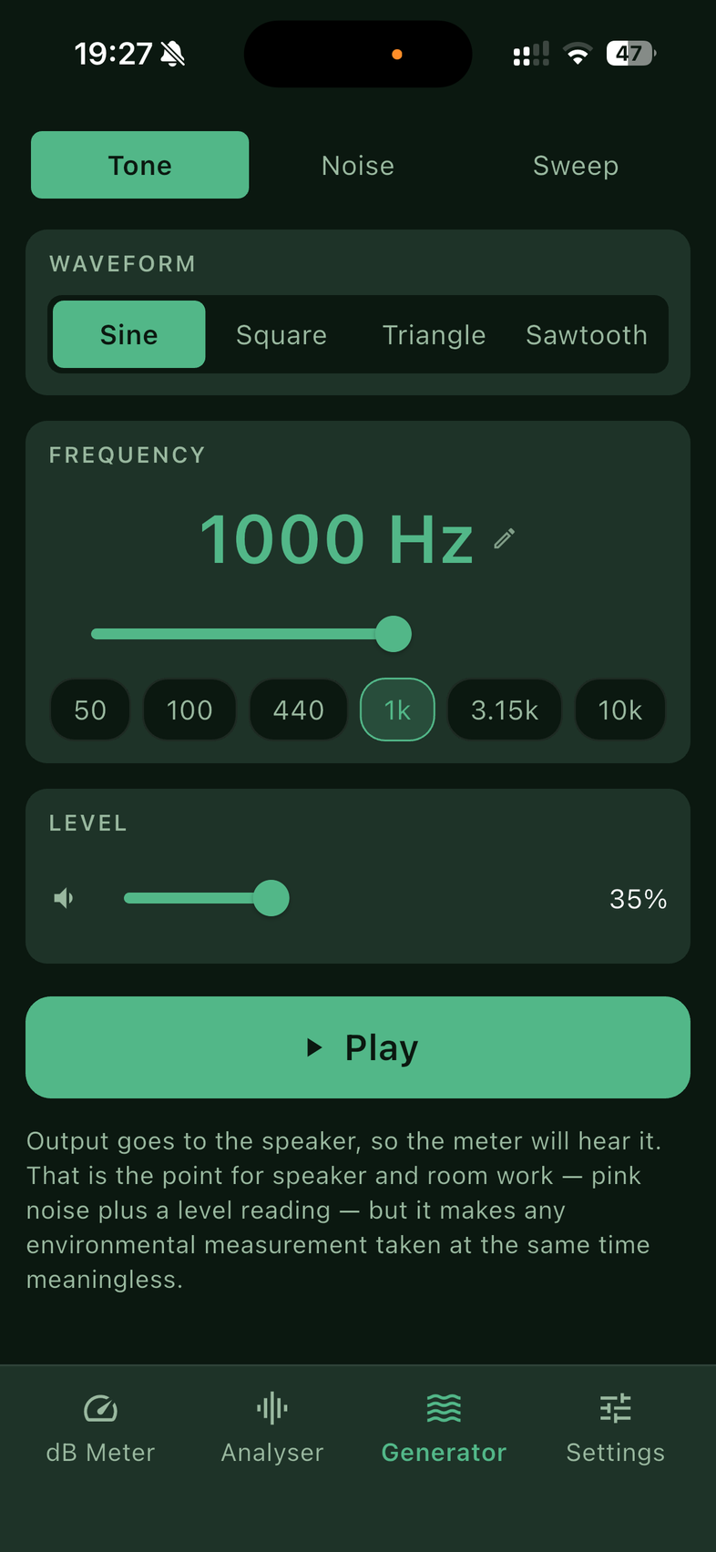 The signal generator: sine, square, triangle and sawtooth waveforms, a 1000 Hz frequency control and a level slider